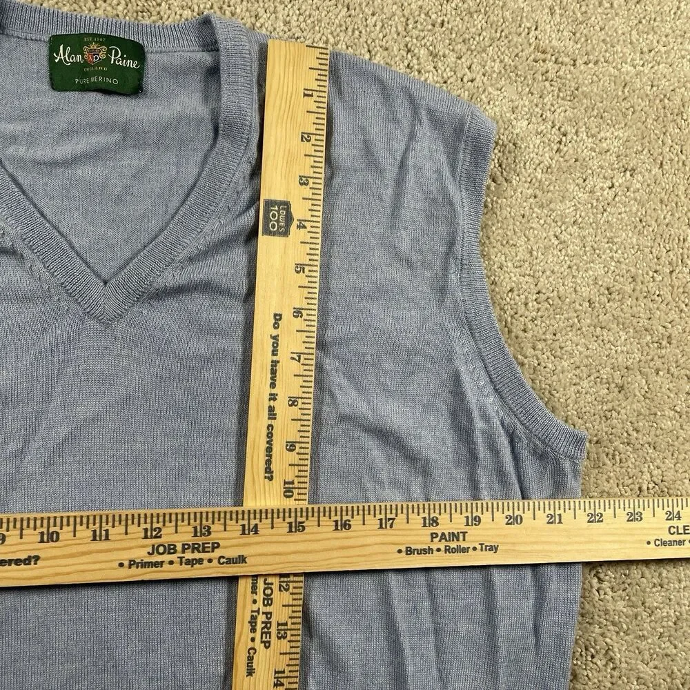 Vintage Alan Paine Men’s V-Neck Sweater Vest Gray Merino Wool UK 44 EUR 52 US L